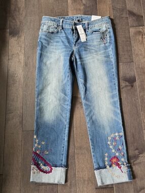 NWT White House Black Market Cropped Jeans